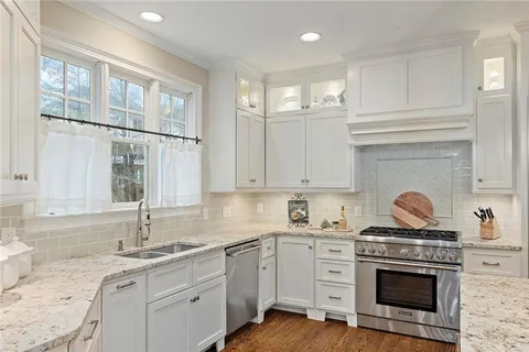 $1,275,000 | 120 Old Chartwell Drive, Alpharetta, GA 30022