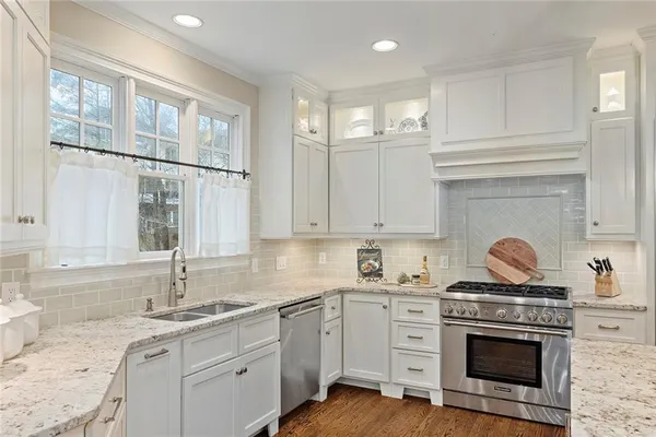 $1,275,000 | 120 Old Chartwell Drive, Alpharetta, GA 30022