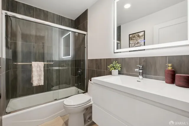 $1,695,000 | 1371 Broadway, San Francisco, CA 94109