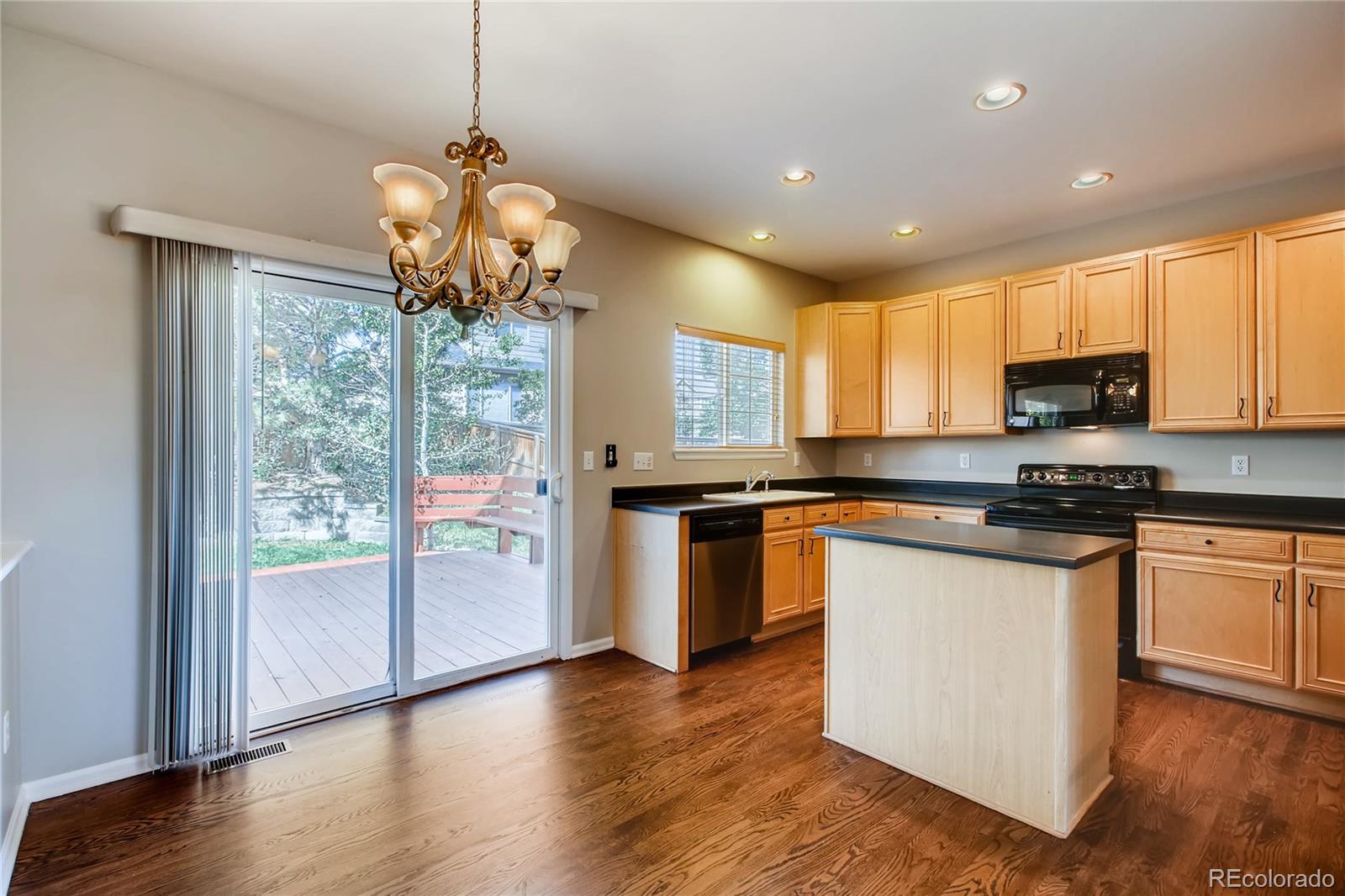 10227 South Rotherwood Circle Highlands Ranch, CO 80130 - Photo 3 of 8 Gallery Image 3