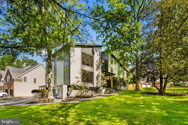 $2,500,000 | 4825 Great Oak Road, Rockville, MD 20853