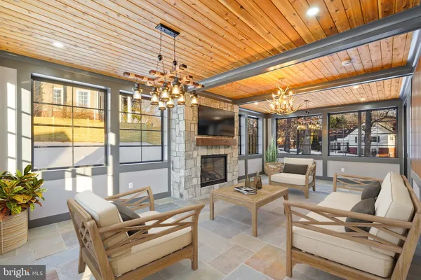 $2,500,000 | 4825 Great Oak Road, Rockville, MD 20853