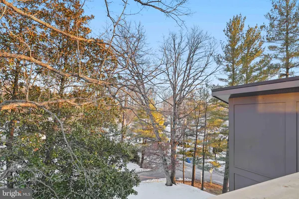 $2,500,000 | 4825 Great Oak Road, Rockville, MD 20853