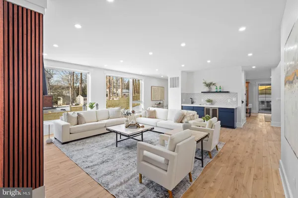 $2,500,000 | 4825 Great Oak Road, Rockville, MD 20853