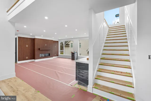 $2,500,000 | 4825 Great Oak Road, Rockville, MD 20853