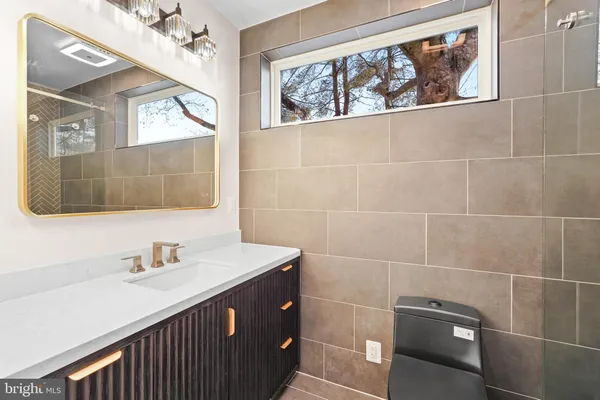 $2,500,000 | 4825 Great Oak Road, Rockville, MD 20853