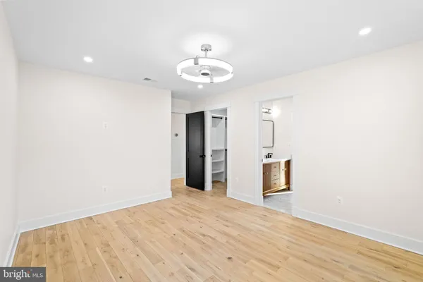 $2,500,000 | 4825 Great Oak Road, Rockville, MD 20853