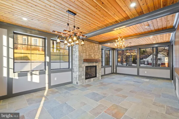 $2,500,000 | 4825 Great Oak Road, Rockville, MD 20853