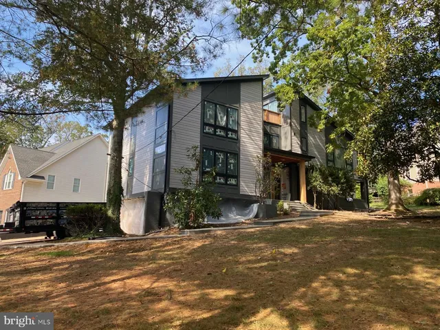 $2,500,000 | 4825 Great Oak Road, Rockville, MD 20853