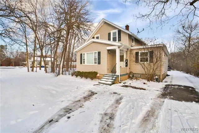 $279,900 | 4821 Harlem Road, Amherst, NY 14226