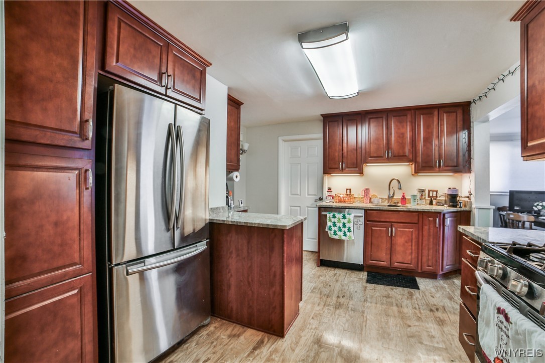 4821 Harlem Road Amherst, NY 14226 - Photo 17 of 40