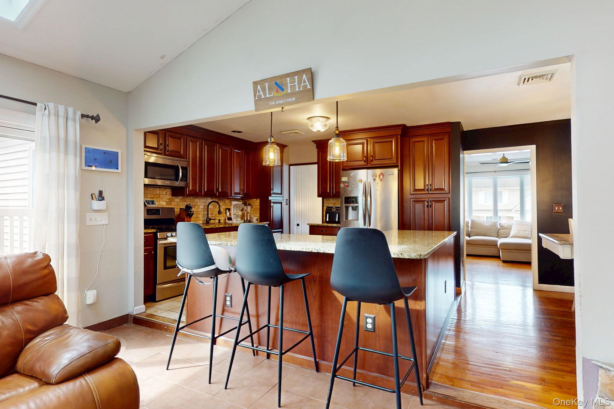 44 Roe Avenue Cornwall-on-Hudson, NY 12520 - Photo 14 of 39