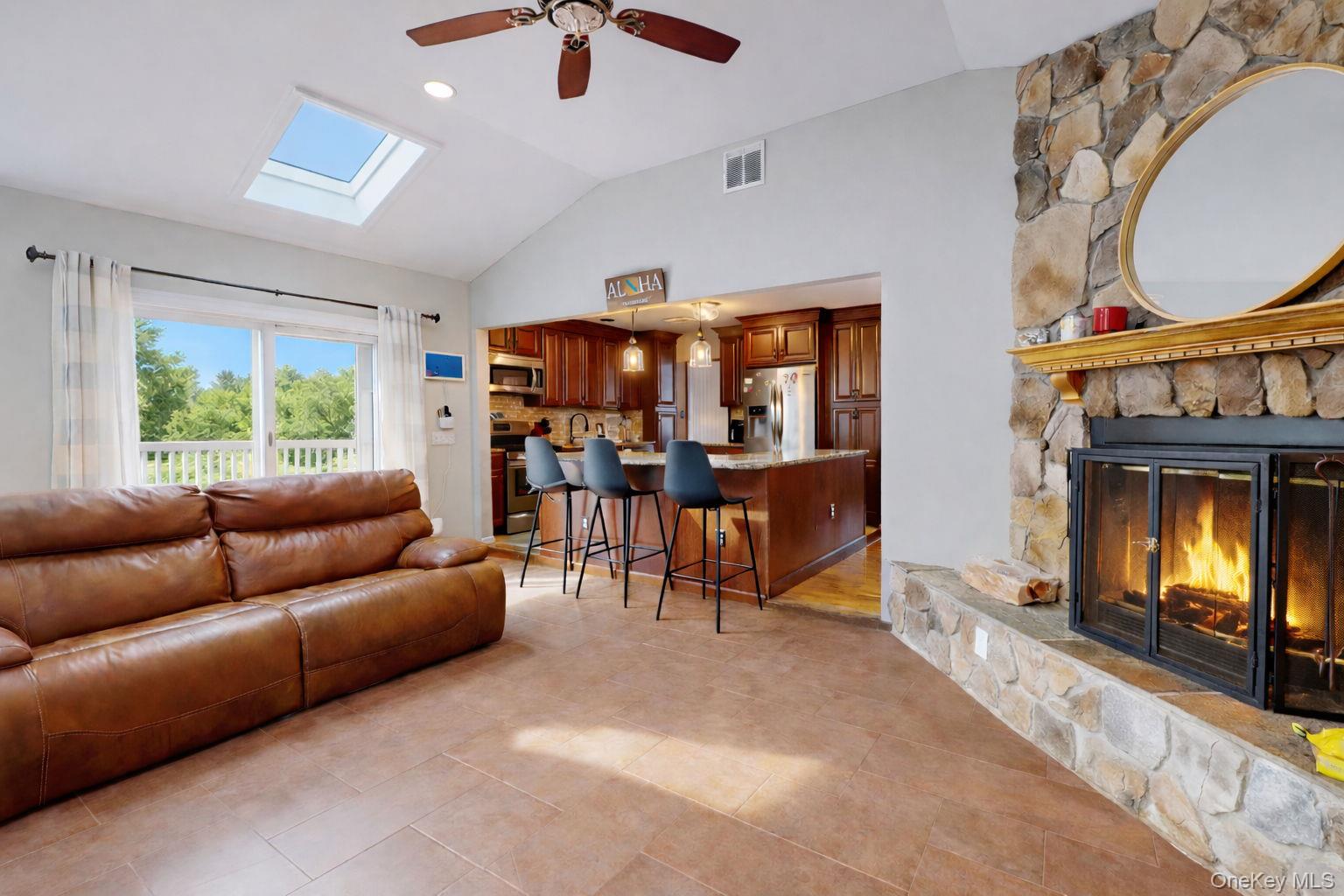 44 Roe Avenue Cornwall-on-Hudson, NY 12520 - Photo 19 of 39