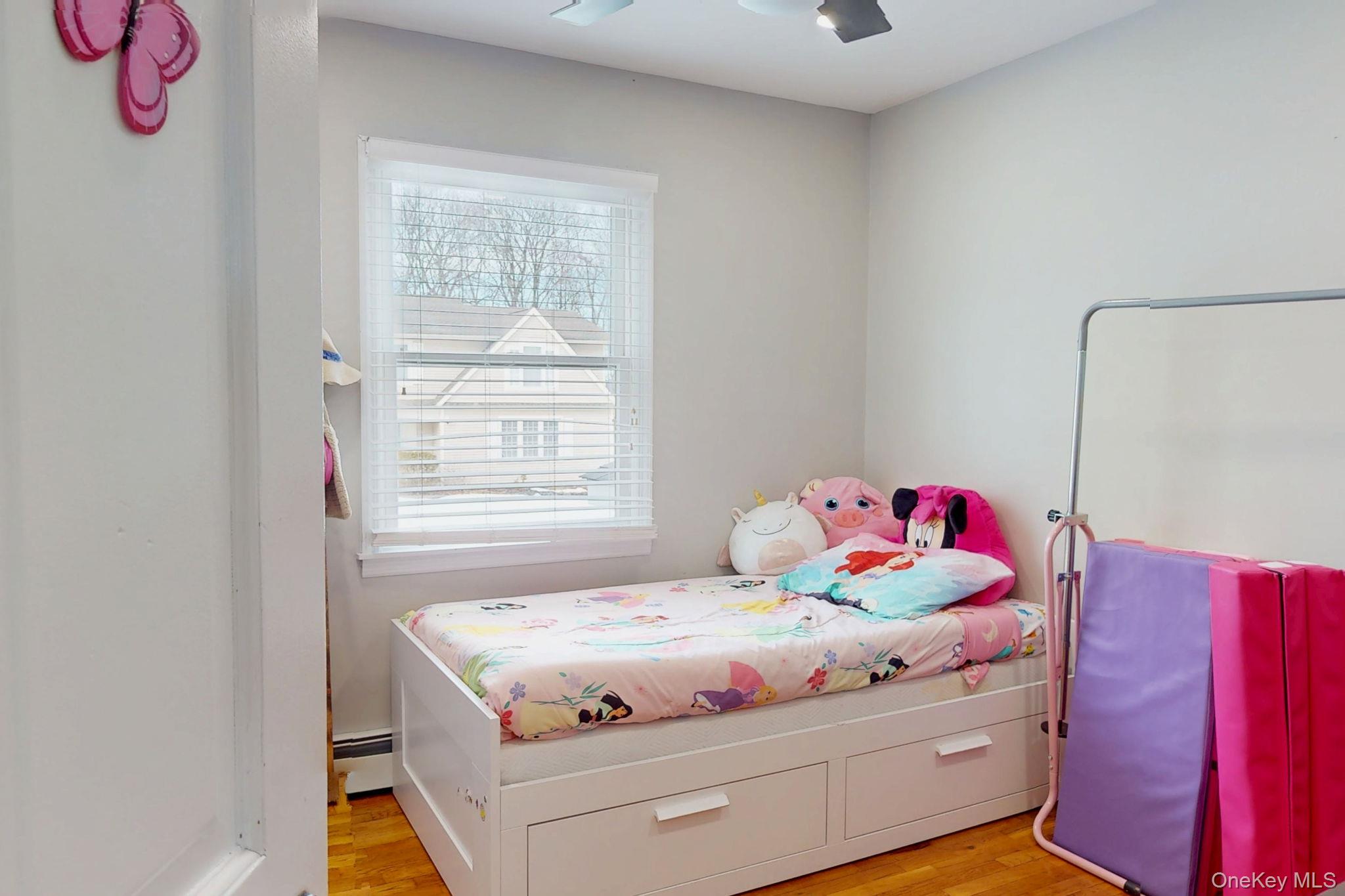 44 Roe Avenue Cornwall-on-Hudson, NY 12520 - Photo 23 of 39