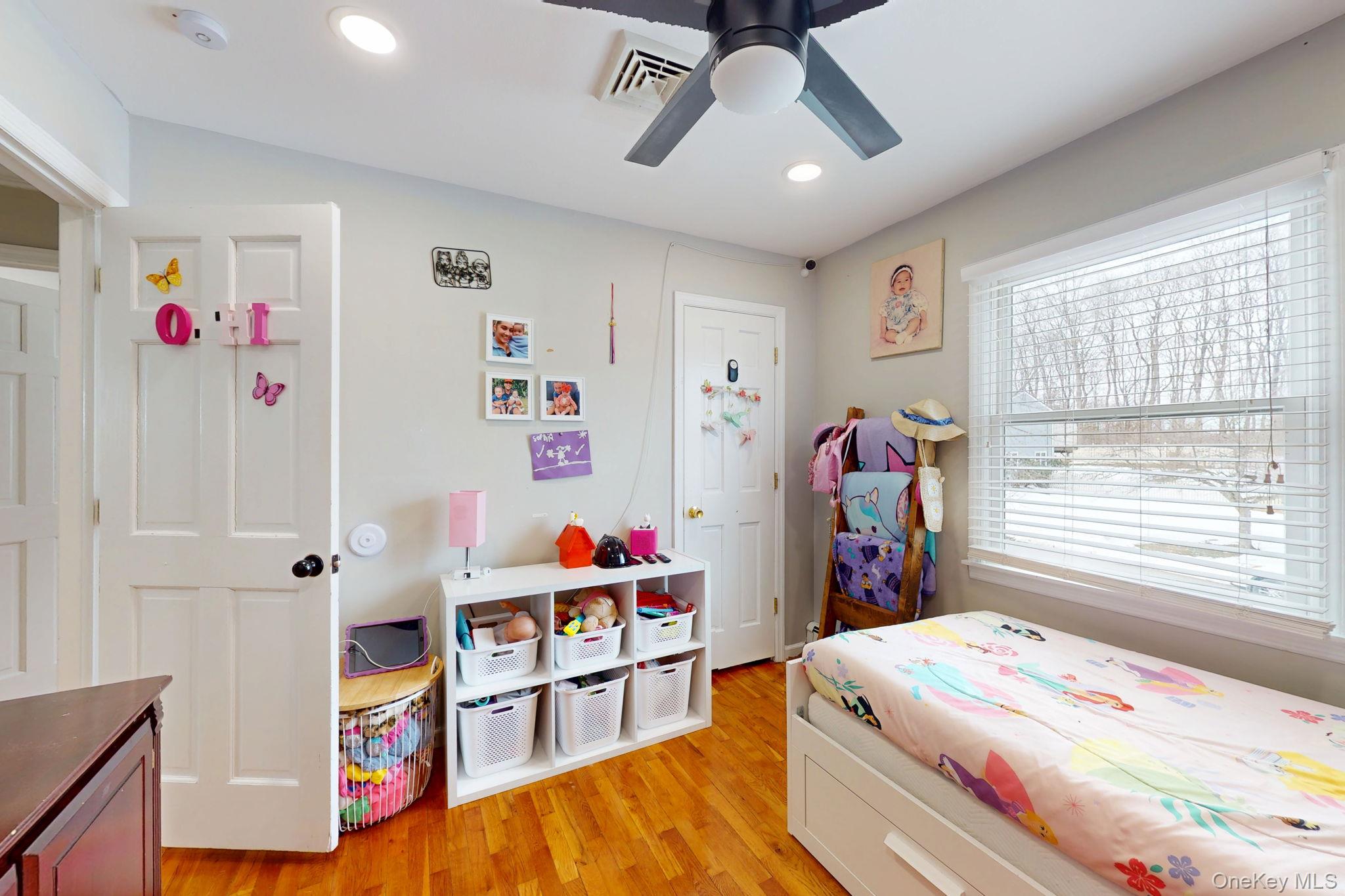 44 Roe Avenue Cornwall-on-Hudson, NY 12520 - Photo 24 of 39