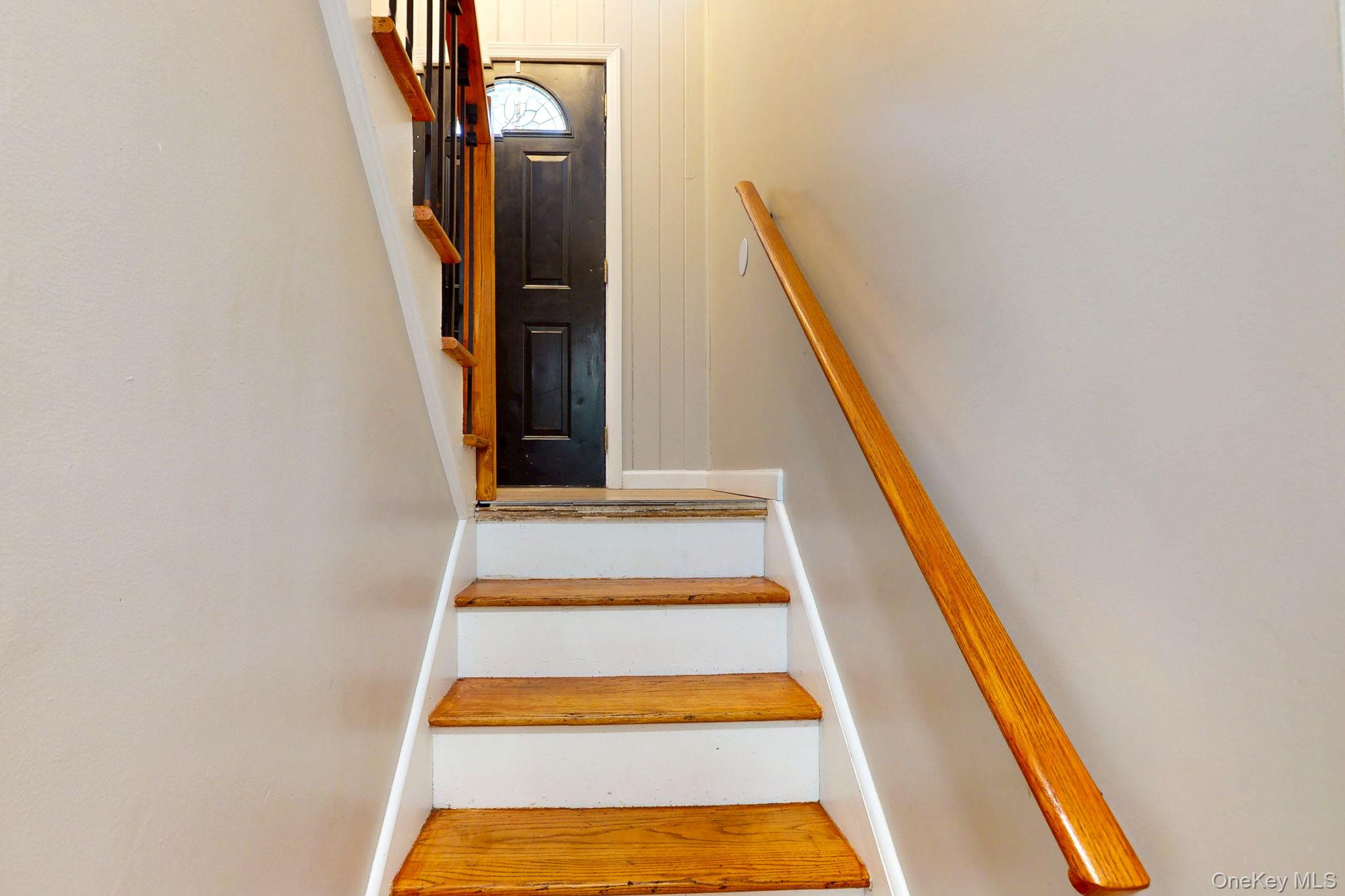 44 Roe Avenue Cornwall-on-Hudson, NY 12520 - Photo 27 of 39