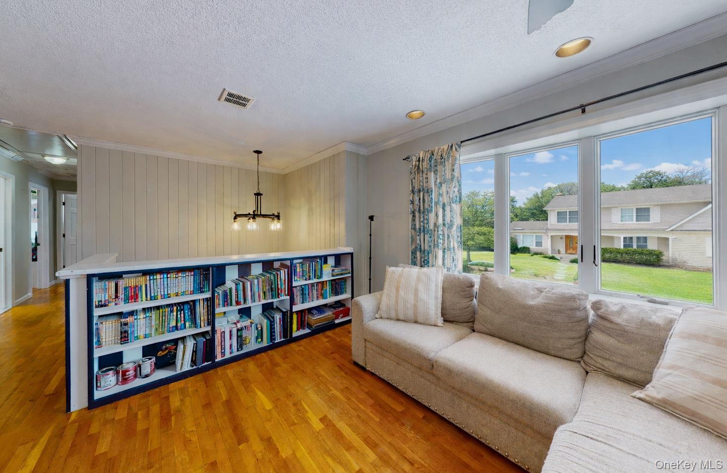 44 Roe Avenue Cornwall-on-Hudson, NY 12520 - Photo 7 of 39