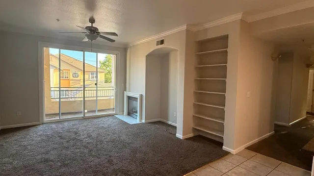 $325,000 | 1360 Shady Lane, Unit 923, Turlock, CA 95382