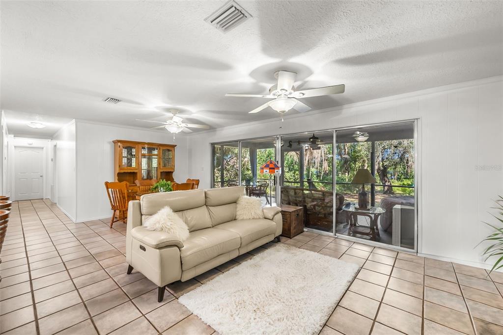 1416 Baden Powell Road Hawthorne, FL 32640 - Photo 10 of 46 Gallery Image 10