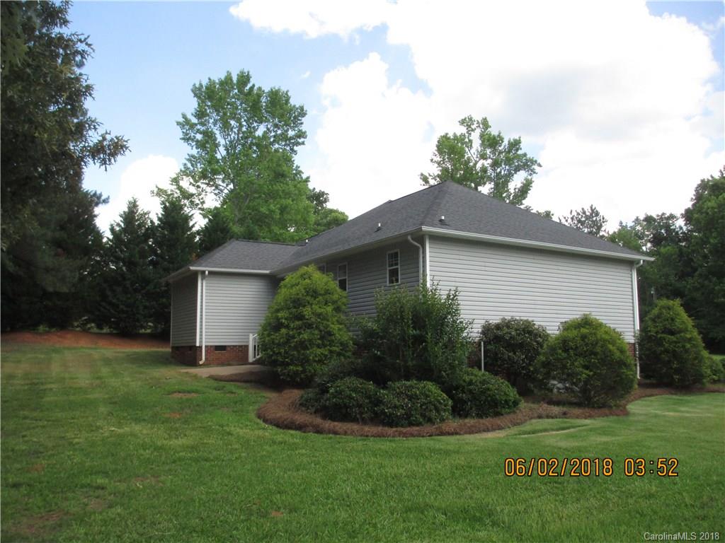 2425 Hough Road Lancaster, SC 29720 - Photo 3 of 20