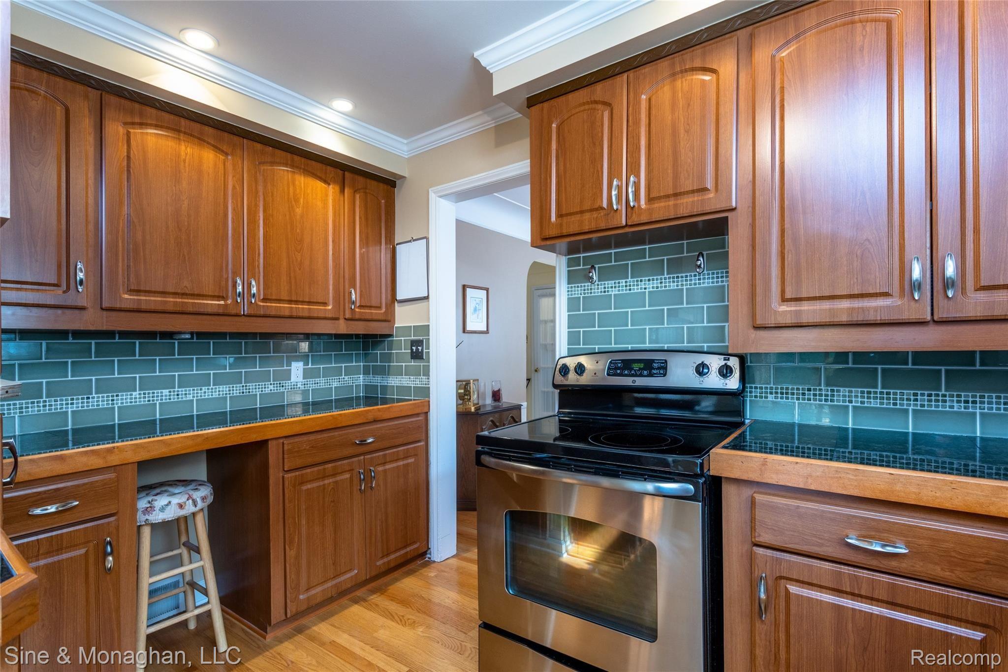 415 Maison Road Grosse Pointe, MI 48236 - Photo 12 of 50 Maison_L_0028.jpg