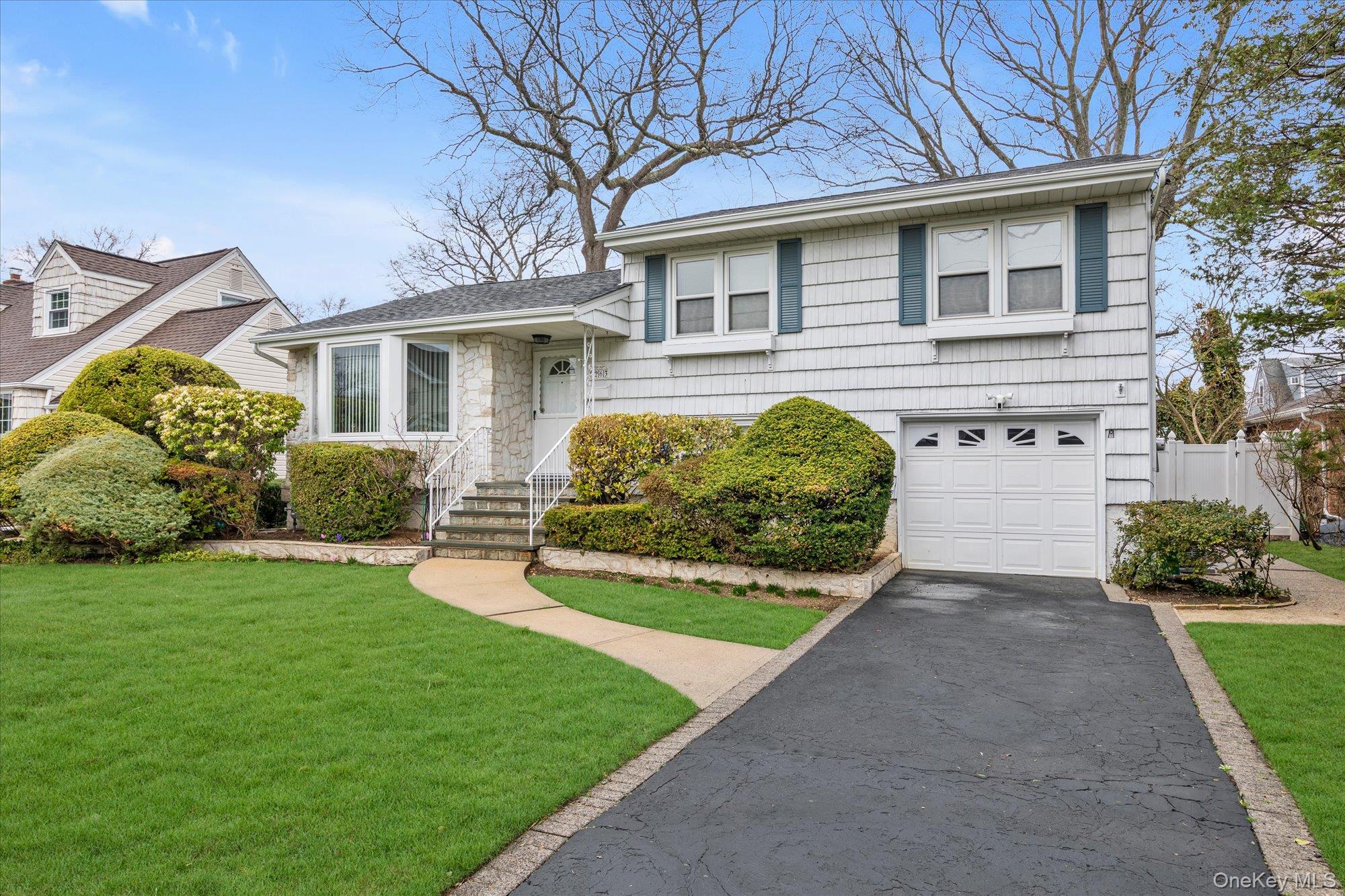 2263 Cameron Avenue Merrick, NY 11566 - Photo 21 of 21