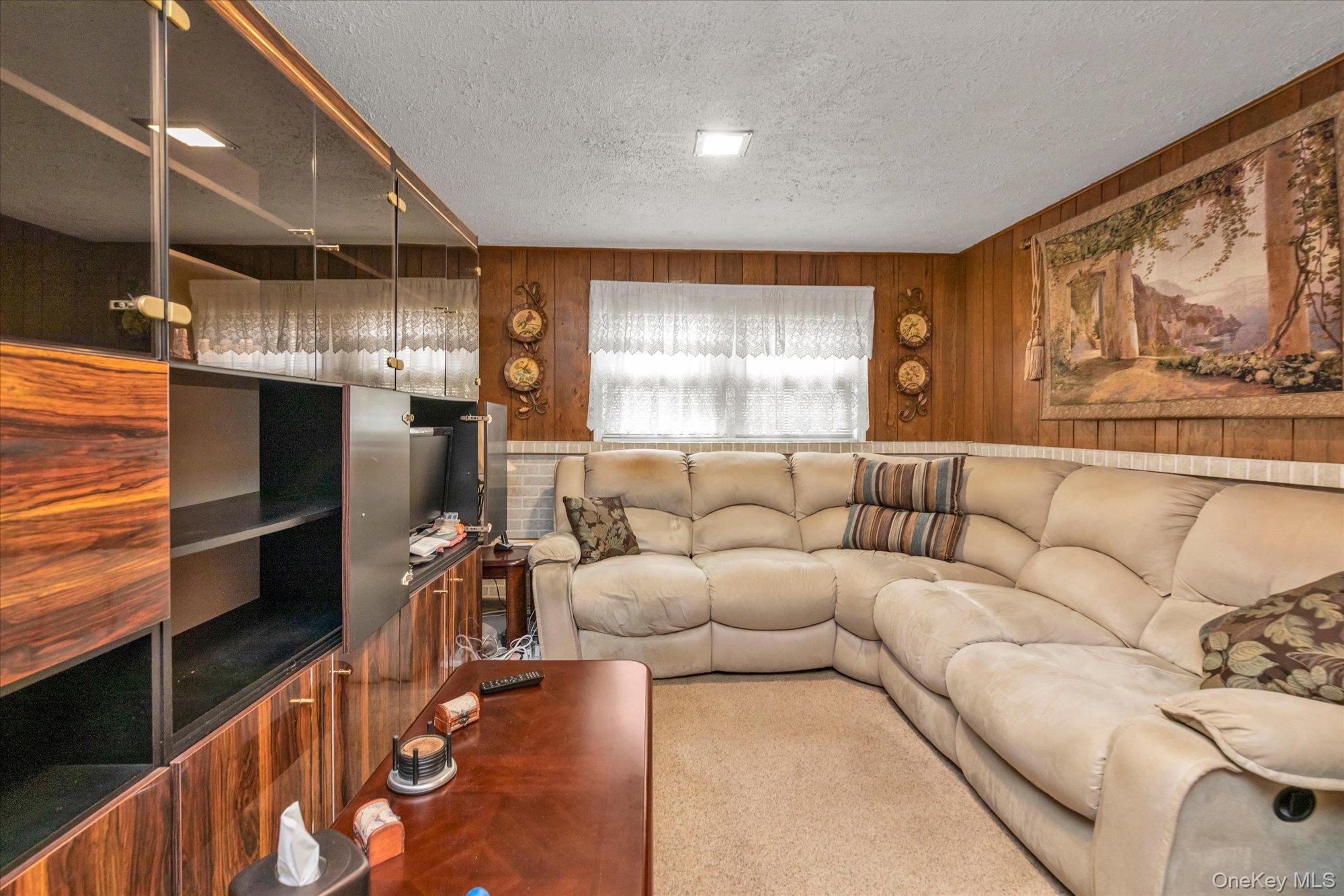 2263 Cameron Avenue Merrick, NY 11566 - Photo 8 of 21