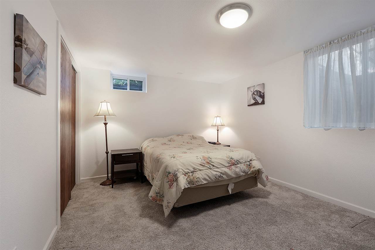 7125 North Longacre Road Fox Point, WI 53217 - Photo 14 of 19