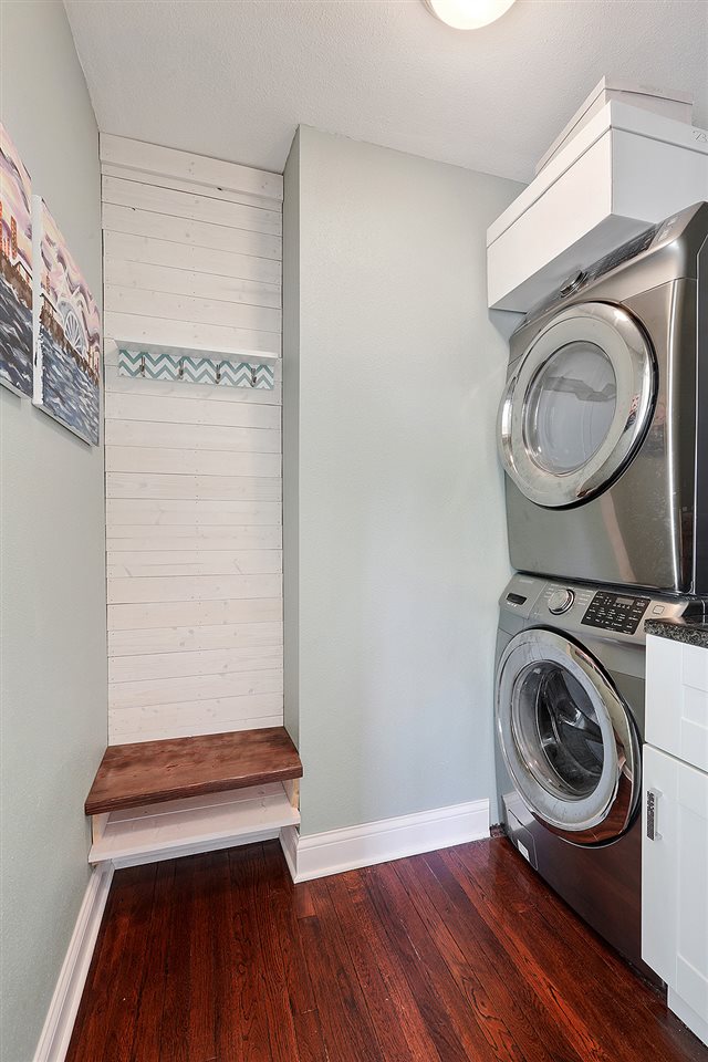 7125 North Longacre Road Fox Point, WI 53217 - Photo 6 of 19