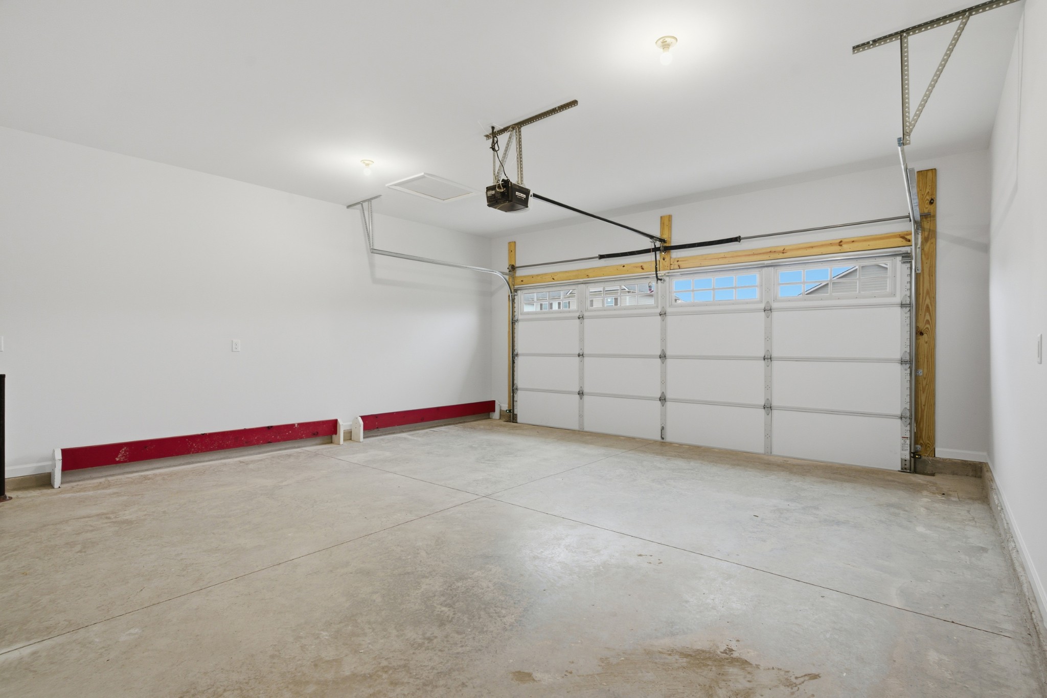 4018 Colleton Lane Rockvale, TN 37153 - Photo 23 of 34 a view of a garage