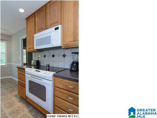2627 Buckboard Road Birmingham, AL 35244 - Photo 8 of 32