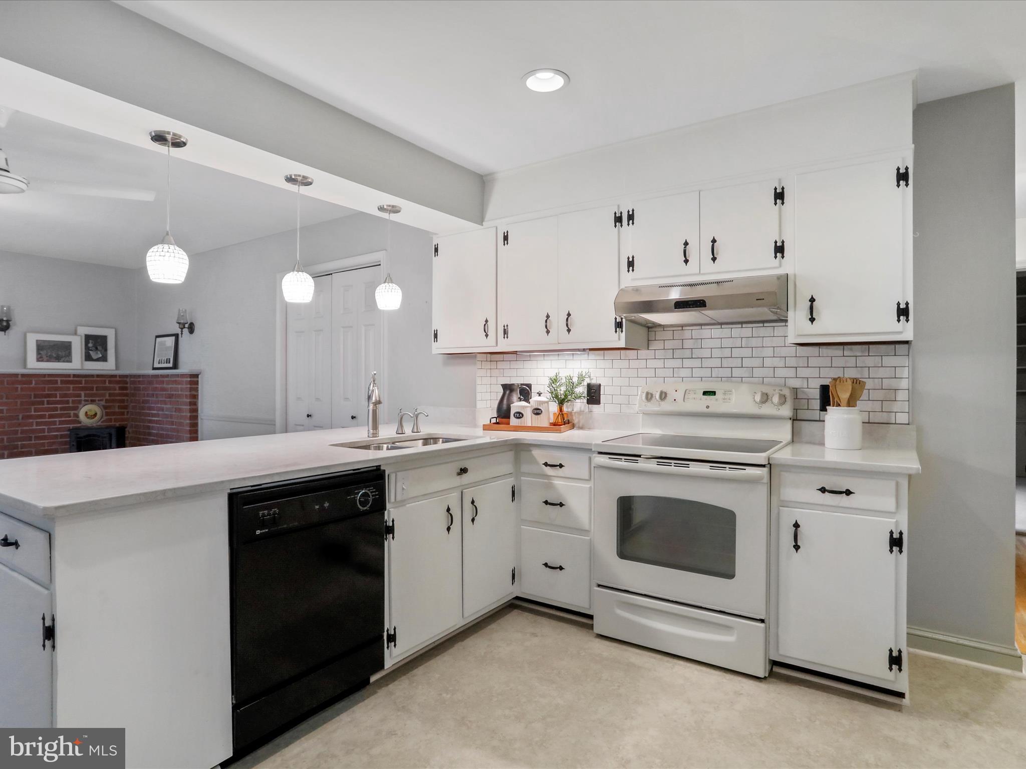 53 Co Rte 12/1 Shepherdstown, WV 25443 - Photo 10 of 32