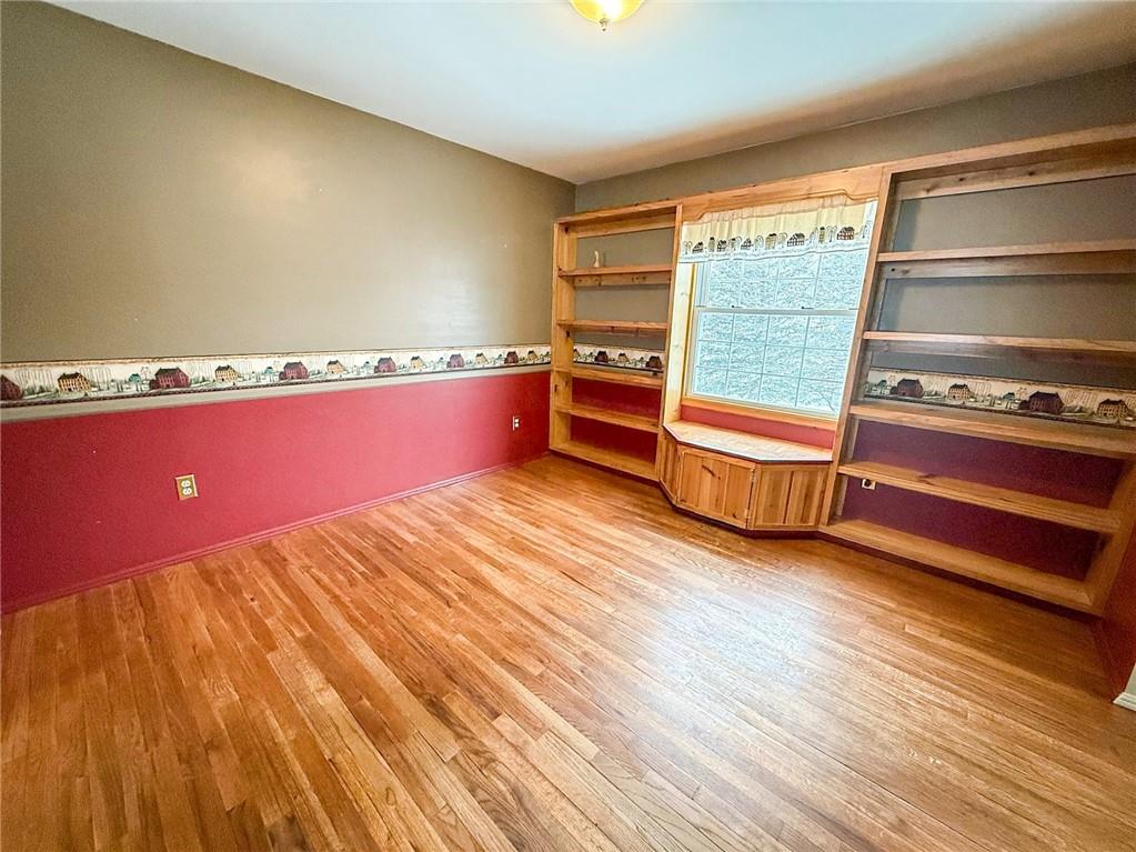 204 Bluegrass Drive Butler, PA 16001 - Photo 15 of 45