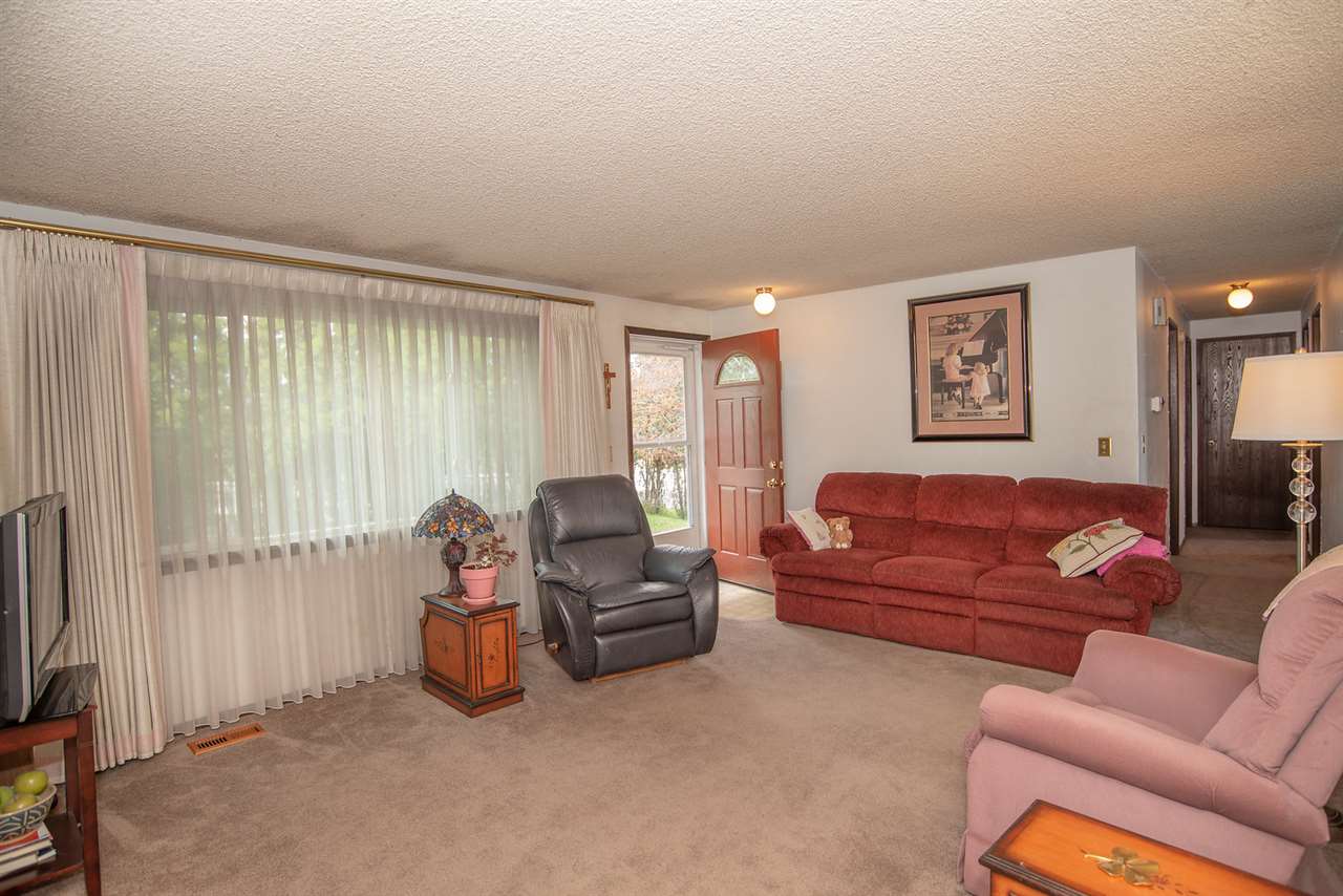 3009 East Farwell Road Mead, WA 99021 - Photo 4 of 20