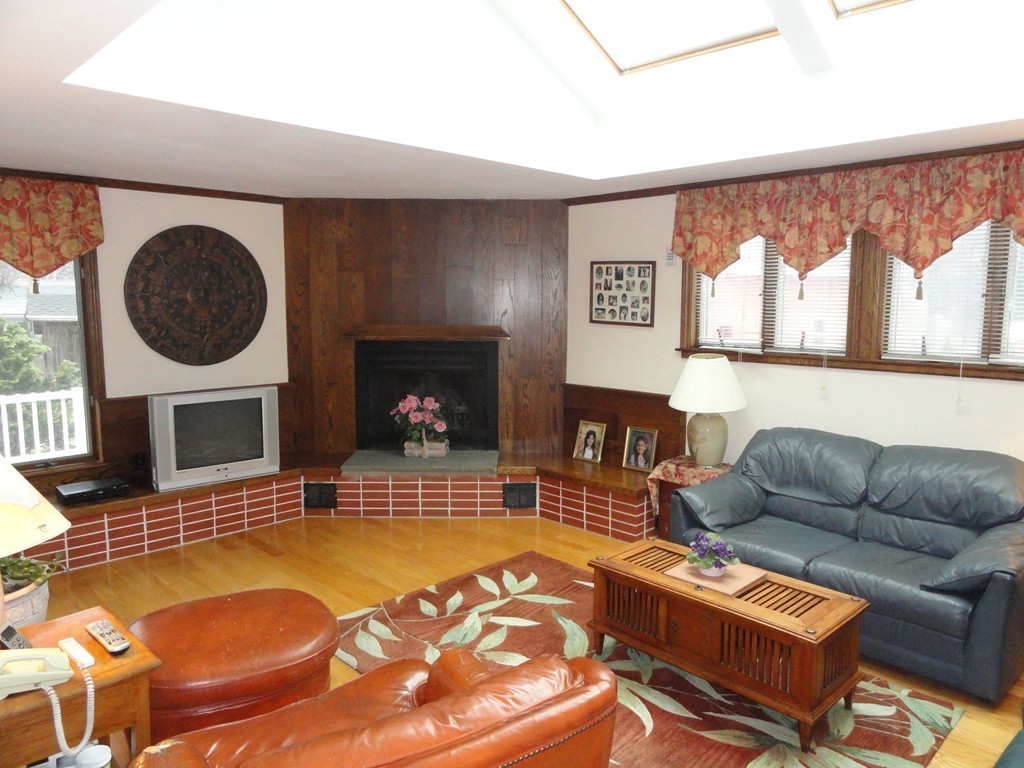 44 Homestead Road Holden, MA 01520 - Photo 15 of 30 Gallery Image 15