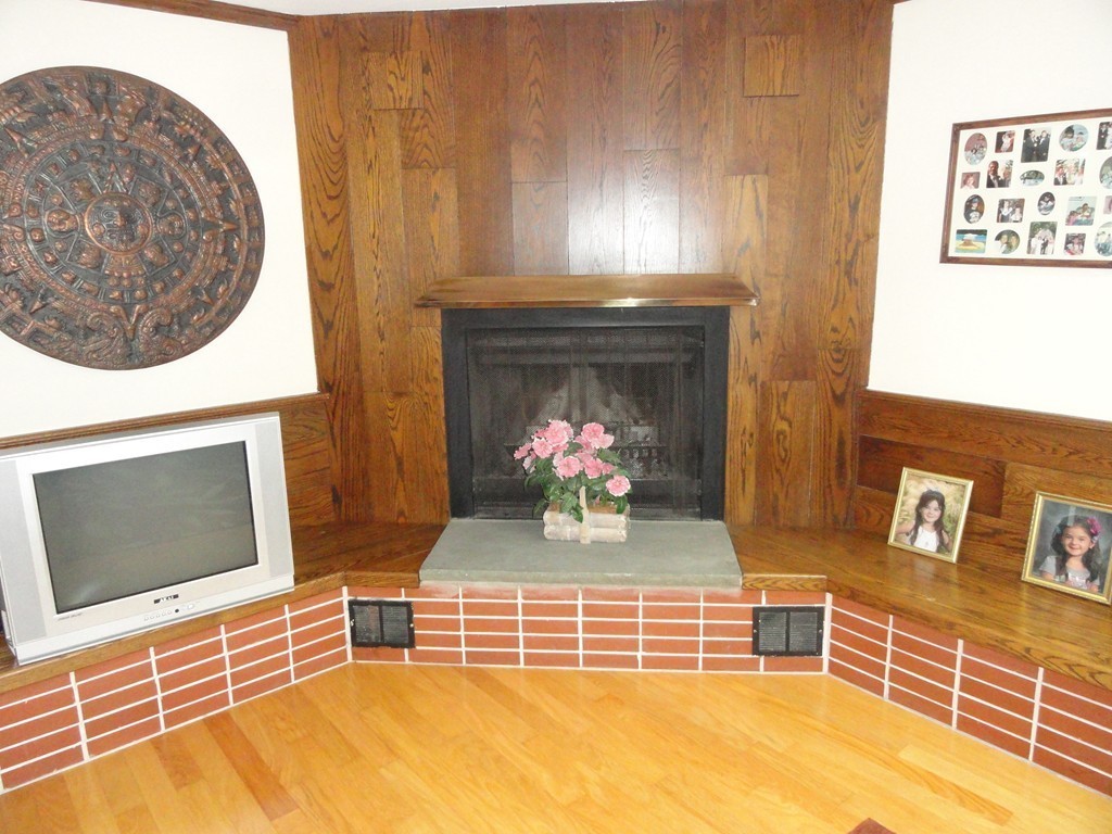 44 Homestead Road Holden, MA 01520 - Photo 16 of 30 Gallery Image 16
