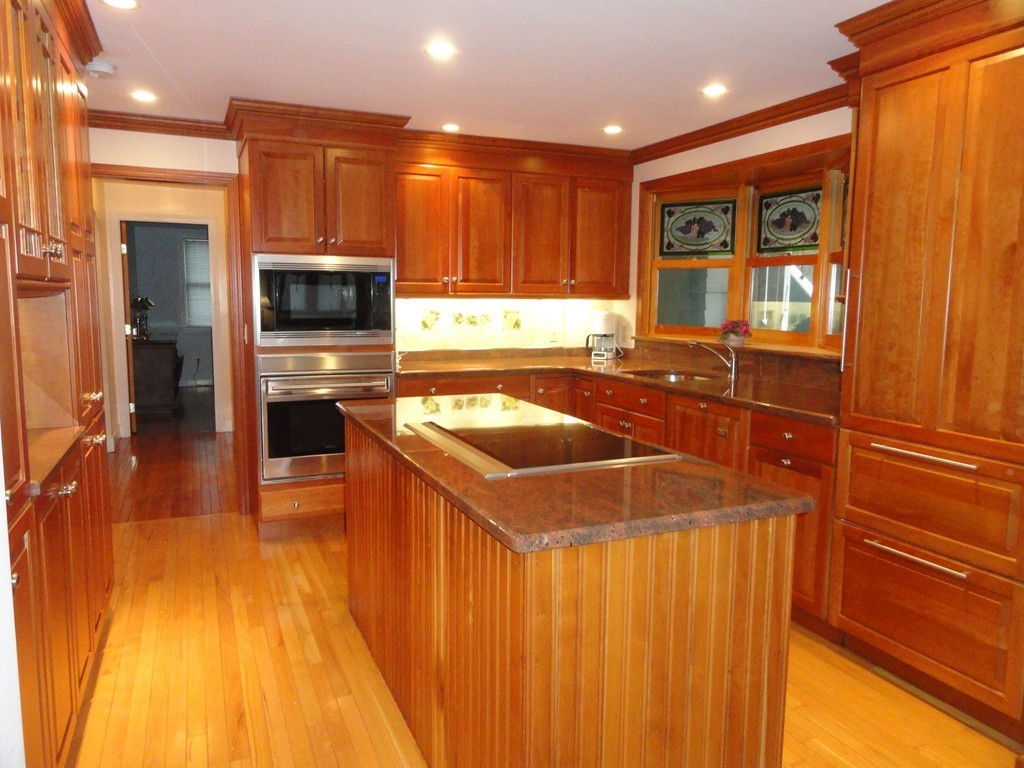 44 Homestead Road Holden, MA 01520 - Photo 6 of 30 Gallery Image 6
