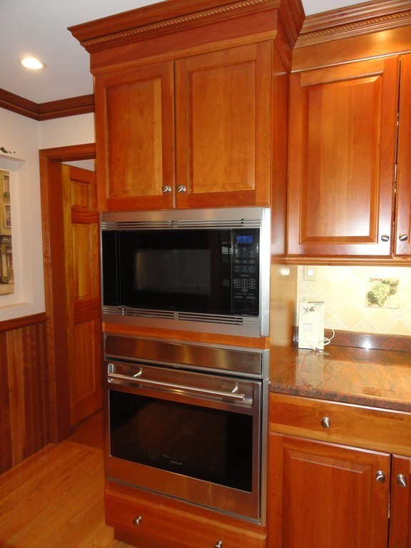 44 Homestead Road Holden, MA 01520 - Photo 8 of 30 Gallery Image 8