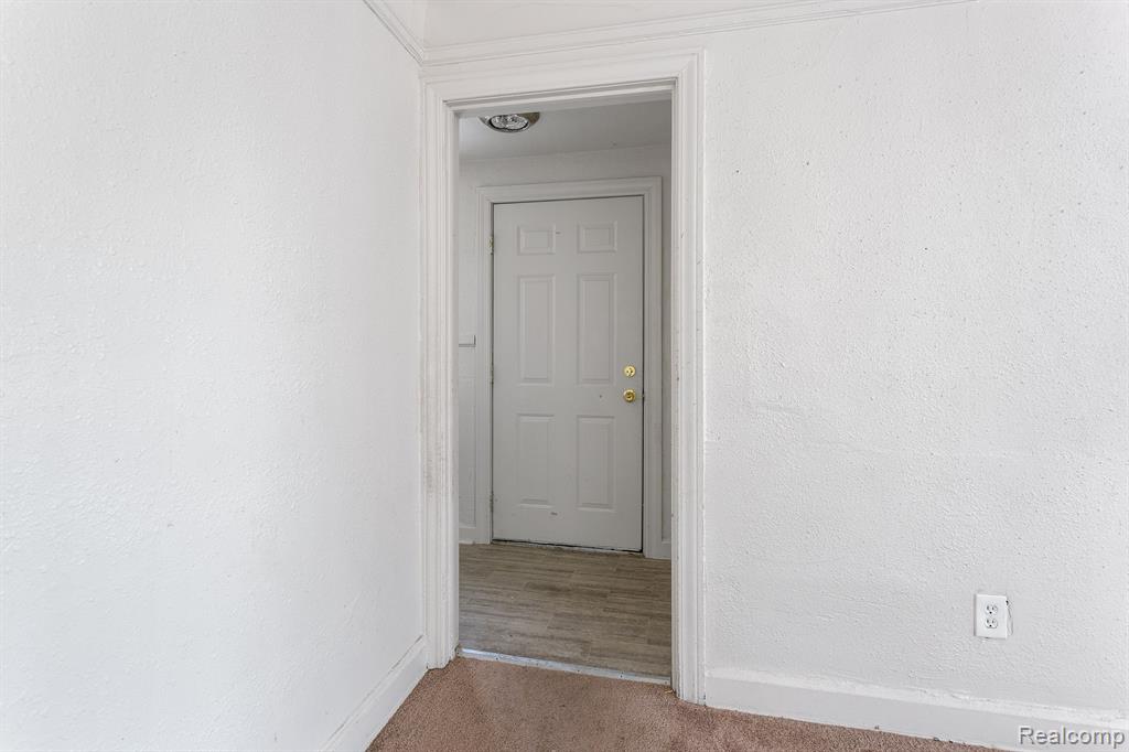 9534 Rutland Street Detroit, MI 48227 - Photo 12 of 31