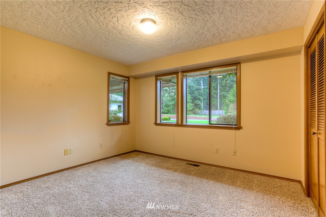 707 Ridgeview Drive Southeast Olympia, WA 98513 - Photo 10 of 25 Gallery Image 10