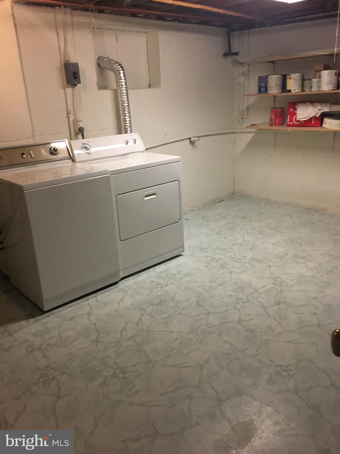 5358 Pooks Hill Road Bethesda, MD 20814 - Photo 21 of 27 Laundry/Storage Area