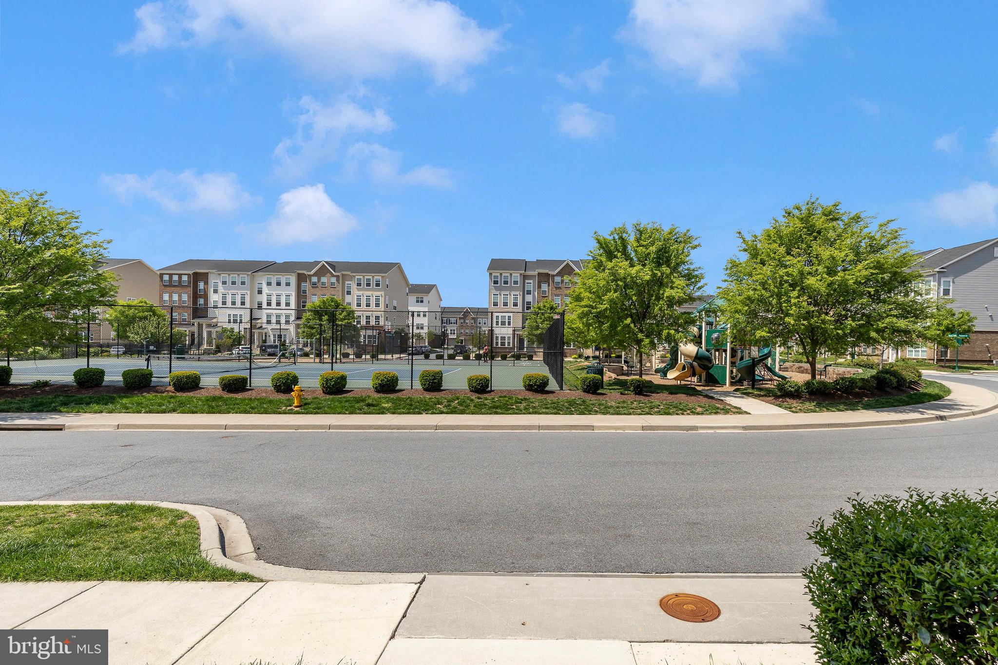 6032 Forum Square Frederick, MD 21703 - Photo 30 of 40 View out the front door- no building in front!