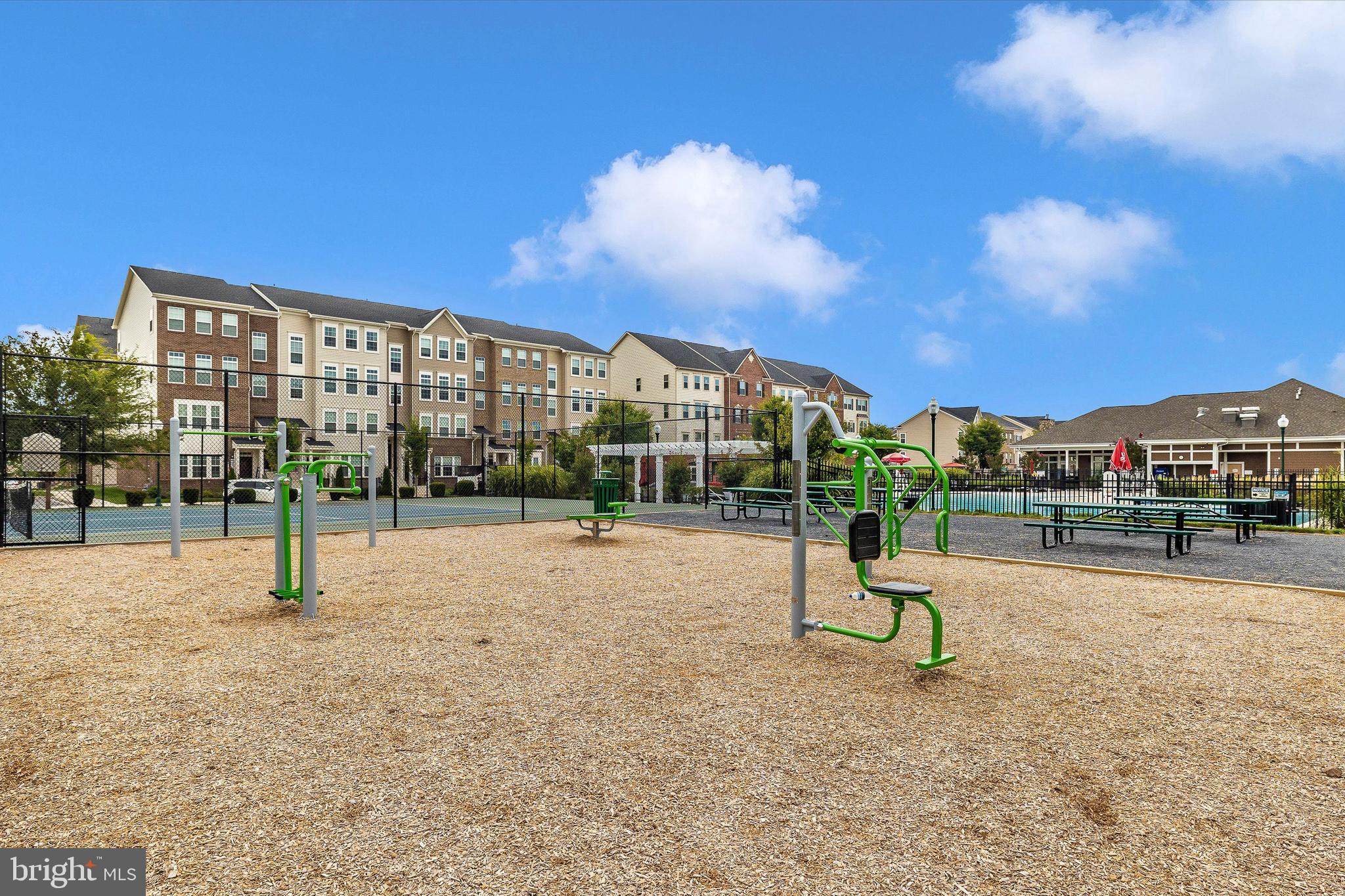 6032 Forum Square Frederick, MD 21703 - Photo 36 of 40 Outdoor fitness space