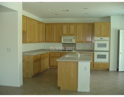 81 Rancho Maria Street Las Vegas, NV 89148 - Photo 3 of 8 Kitchen.