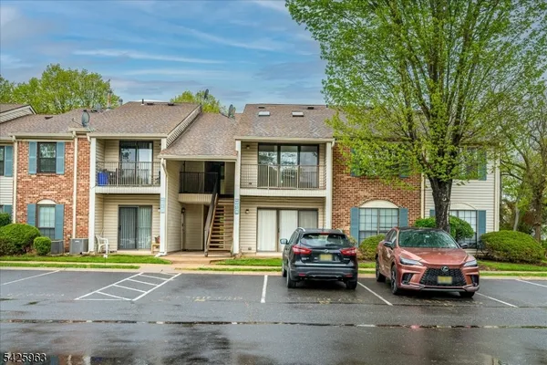 $2,600 | 64 Taylor Drive, Franklin Park, NJ 08823