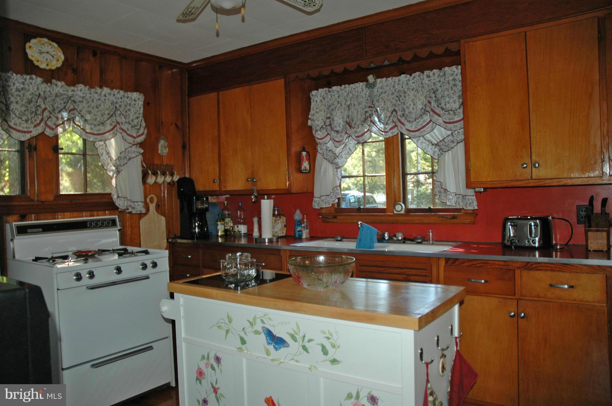 46 Farmdale Road Earleville, MD 21919 - Photo 2 of 10 Kitchen