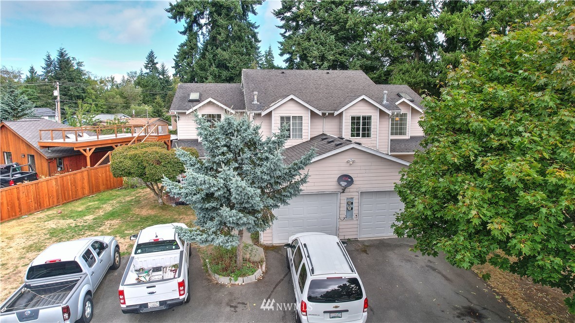 14426 Beverly Park Road Edmonds, WA 98026 - Photo 1 of 24 Gallery Image 1