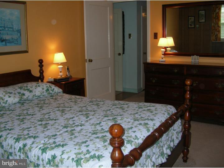 390 Madison Road Springfield, PA 19064 - Photo 14 of 25 Bedroom - Main