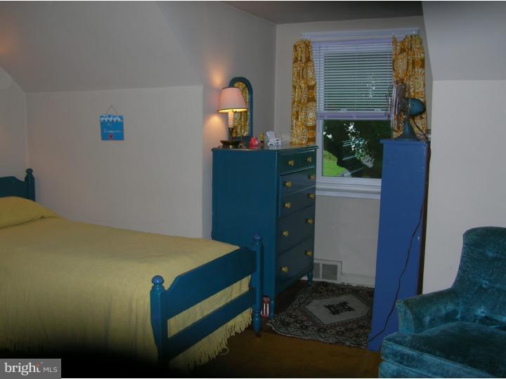 390 Madison Road Springfield, PA 19064 - Photo 19 of 25 Bedroom 3
