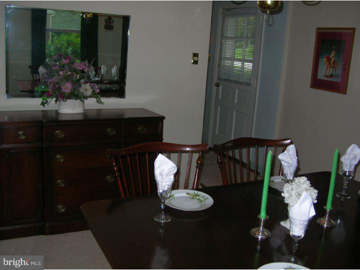 390 Madison Road Springfield, PA 19064 - Photo 10 of 25 Dining Room